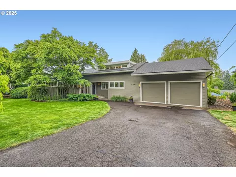 9843 SW 57th Ave, Portland, OR 97219