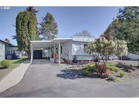 5404 NE 121st Ave #80, Vancouver, WA 98682