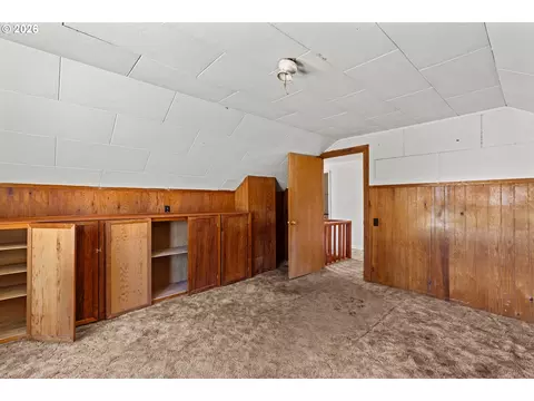 Bedroom - 3475 County Farm Rd, Eugene, OR 97408 photo 6 of 6