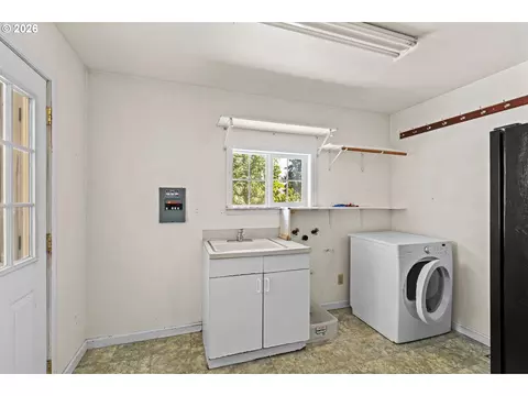 Other - 3475 County Farm Rd, Eugene, OR 97408 photo 6 of 8