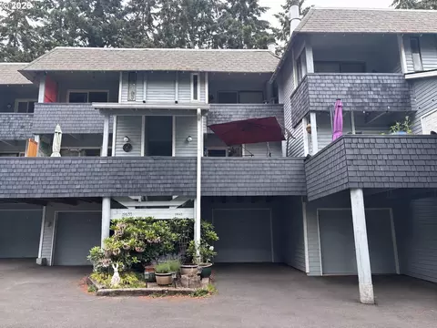 19645 NW Quail Hollow Dr, Portland, OR 97229