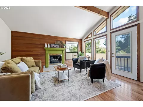 Living - 2050 Mclean Blvd, Eugene, OR 97405 photo 3 of 4