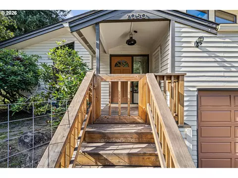 Exterior - 2050 Mclean Blvd, Eugene, OR 97405 photo 2 of 11
