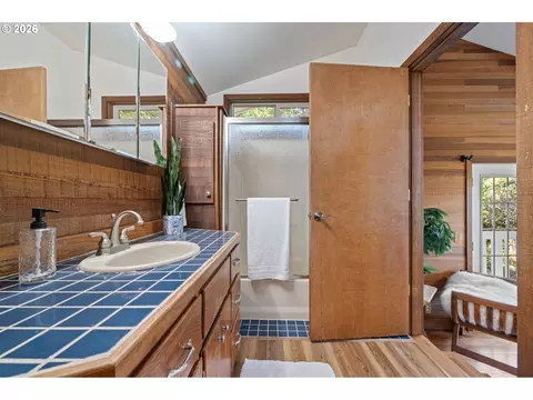 Bath - 2050 Mclean Blvd, Eugene, OR 97405 photo 1 of 5