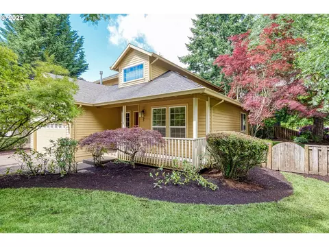 17490 SW Stellar Dr, Sherwood, OR 97140
