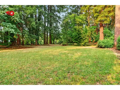 se fairoaks ave, Milwaukie, OR 97267