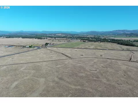 1631 E Antelope Rd, Eagle Point, OR 97524 photo 9