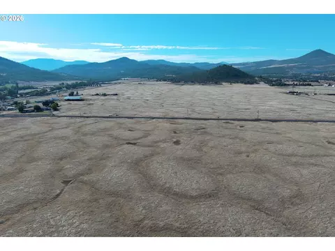 1631 E Antelope Rd, Eagle Point, OR 97524 photo 13