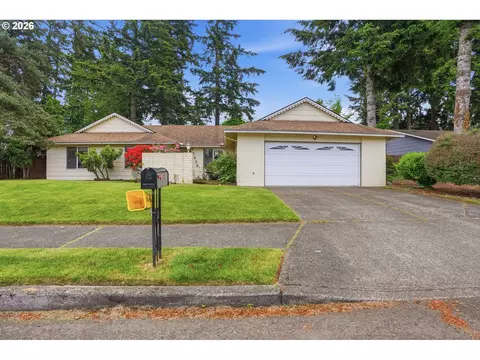 15606 SE Clinton Ct, Portland, OR 97236