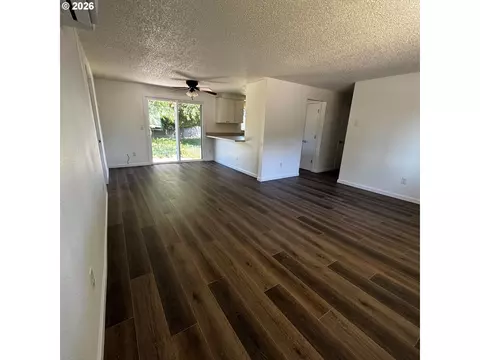 2688 Centennial Blvd, Springfield, OR 97477 photo 3