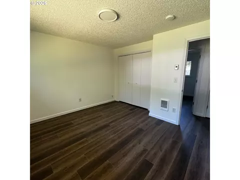 2688 Centennial Blvd, Springfield, OR 97477 photo 14