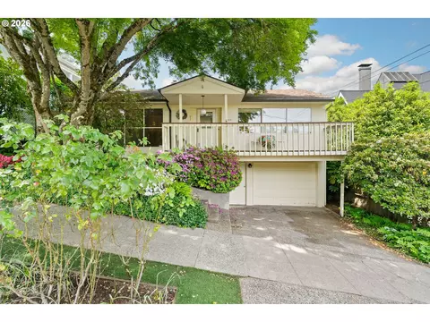 2323 SW 18th Ave, Portland, OR 97201