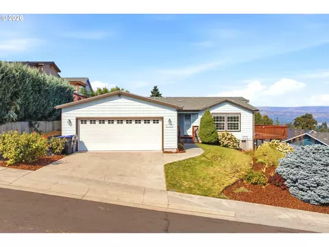 1703 Golden Way, The Dalles, OR 97058