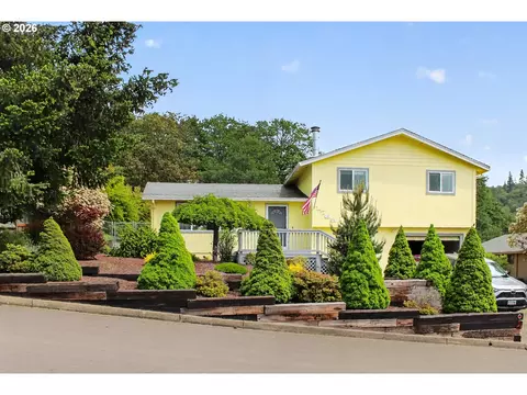 1783 NE Todd St, Roseburg, OR 97470