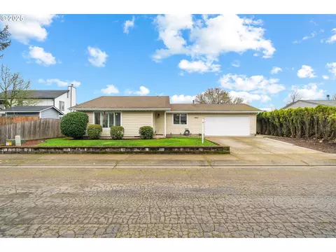 2962 SE 40th Ave, Albany, OR 97322