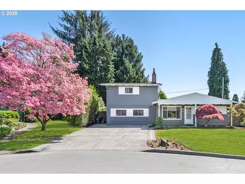 2160 SE Cedar Park Ct, Hillsboro, OR 97123