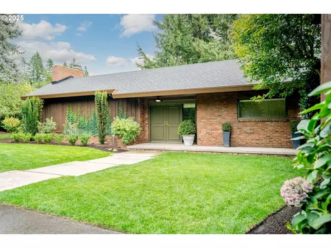1503 SW 61st Dr, Portland, OR 97221