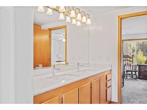 173 E Date St, Powers, OR 97466 photo 35