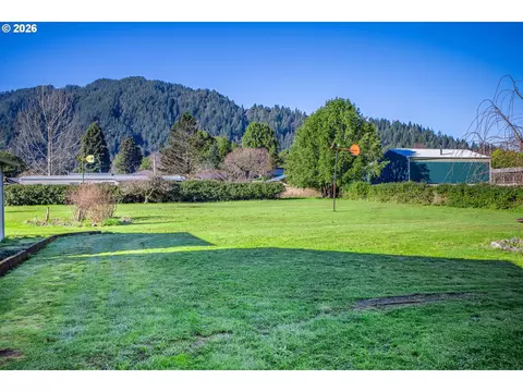 173 E Date St, Powers, OR 97466 photo 46