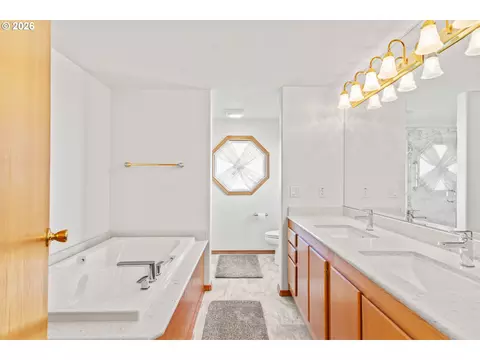 173 E Date St, Powers, OR 97466 photo 34