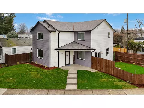 1569 Alabama St, Longview, WA 98632