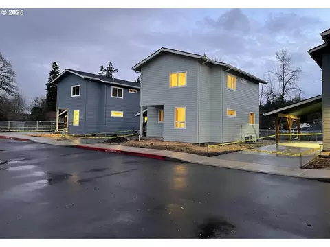 7421 SE Willow Rd, Milwaukie, OR 97267