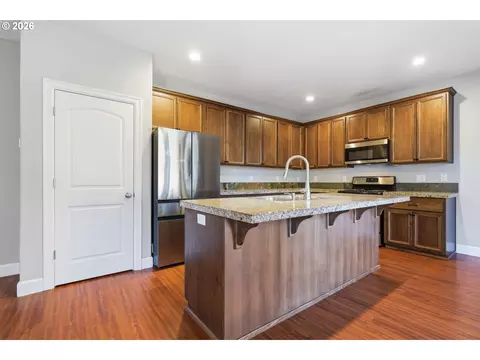 Kitchen - 19125 Dublin Ave, Sandy, OR 97055 photo 1 of 5