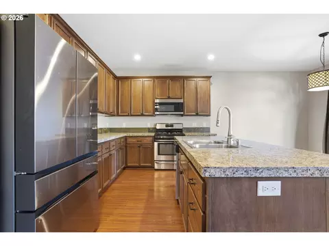 Kitchen - 19125 Dublin Ave, Sandy, OR 97055 photo 5 of 5