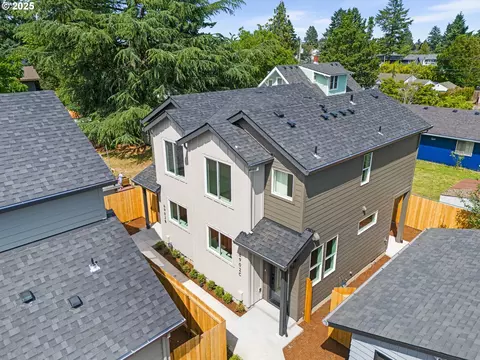 6902 SE 77th Ave #C, Portland, OR 97206