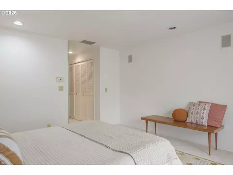 1814 Happy Ln, Eugene, OR 97401 photo 27