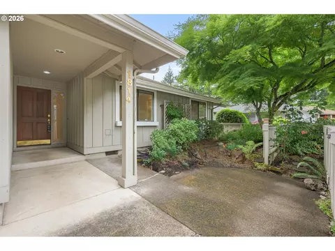 1814 Happy Ln, Eugene, OR 97401 photo 5