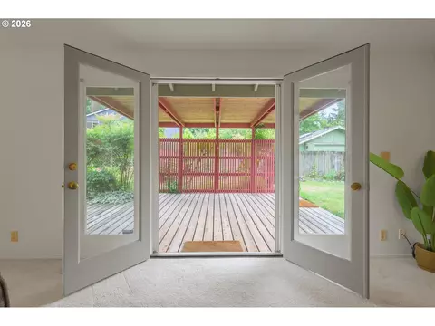 1814 Happy Ln, Eugene, OR 97401 photo 39