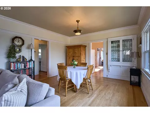 Dining - 609 E Grant St, Enterprise, OR 97828 photo 1 of 2