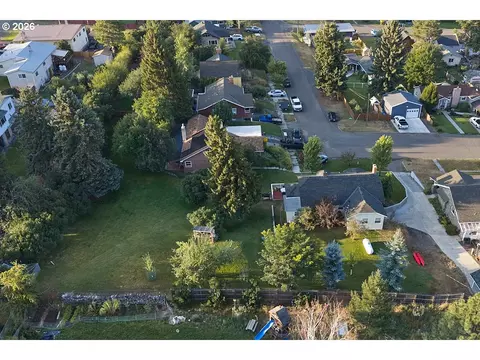 View/Area - 609 E Grant St, Enterprise, OR 97828 photo 1 of 4