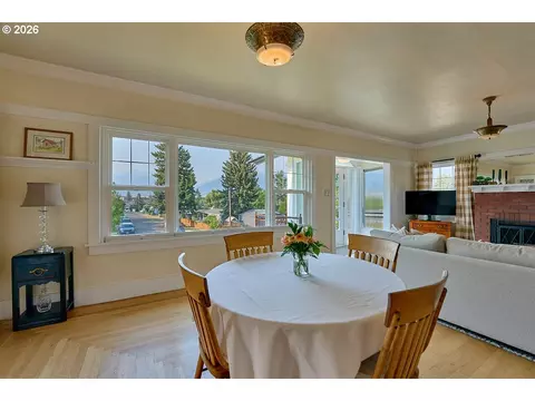 Dining - 609 E Grant St, Enterprise, OR 97828 photo 2 of 2