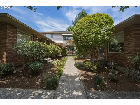 5707 SE Division St SE, Portland, OR 97206