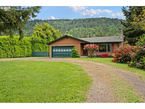 8157 Thurston Rd, Springfield, OR 97477