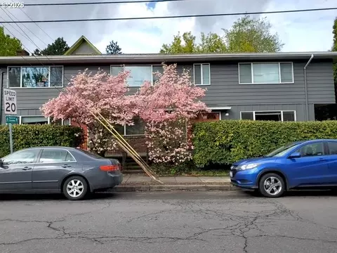 1607 NE 26th Ave, Portland, OR 97232