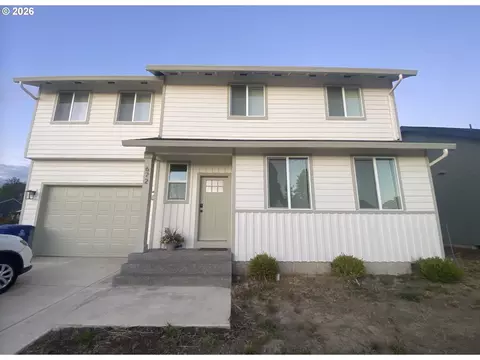 672 Parker Loop, Silverton, OR 97381 photo 1