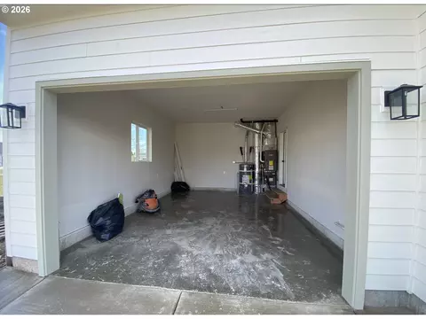 672 Parker Loop, Silverton, OR 97381 photo 18