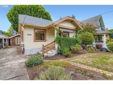 2545 NE 37th Ave, Portland, OR 97212