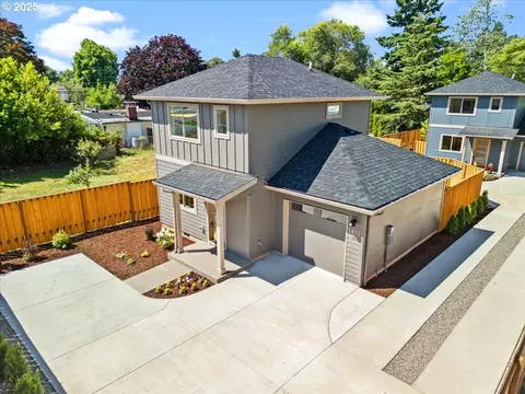 3815 SE 76th Ave #B, Portland, OR 97206