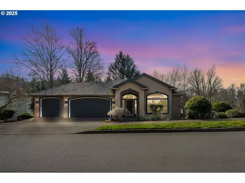 9216 NW Bartholomew Dr, Portland, OR 97229