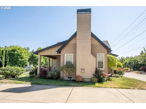 Exterior - 360 Mia Ln, Eugene, OR 97401 photo 9 of 10