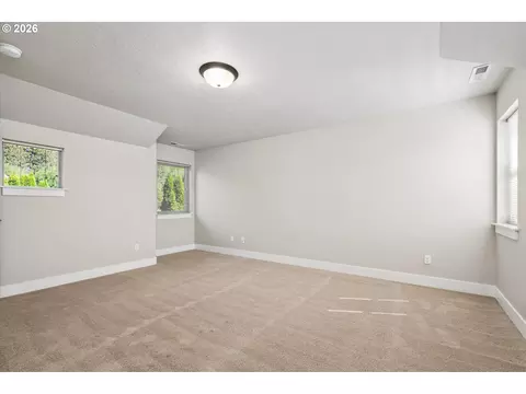 Bedroom - 360 Mia Ln, Eugene, OR 97401 photo 5 of 6