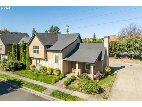 Exterior - 360 Mia Ln, Eugene, OR 97401 photo 8 of 10