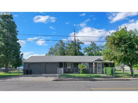 2125 G St, Springfield, OR 97477