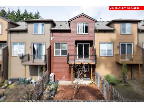 7568 NE Chesapeake St, Hillsboro, OR 97124