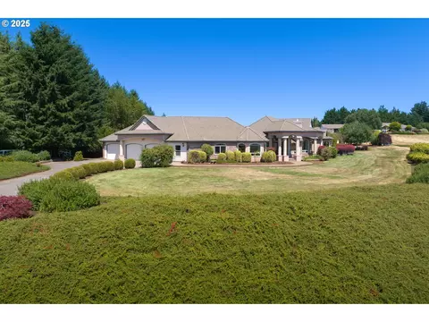 30525 NE Canter Ln, Sherwood, OR 97140