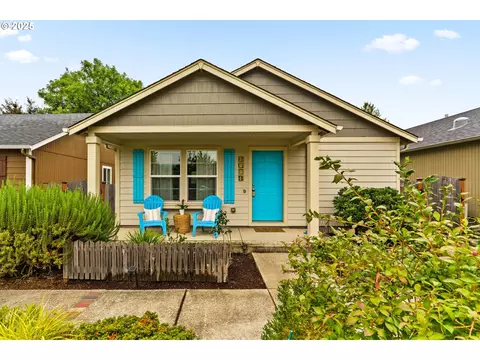 3031 Hummingbird Ln, Eugene, OR 97405